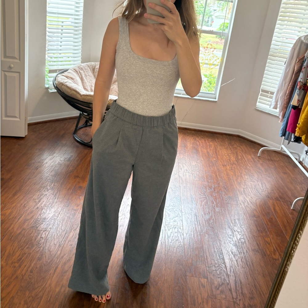 Ann Taylor grey wide legs pants